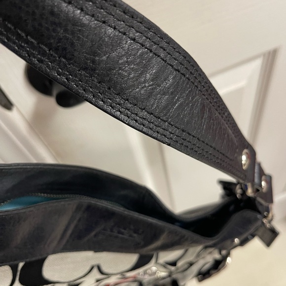 Coach Hobo Bag F12657 - Picture 5 of 9